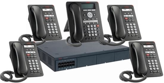 0001480 avaya centralita ip office 500 v2 con 20 telefonos ip y 4 rdsi 550